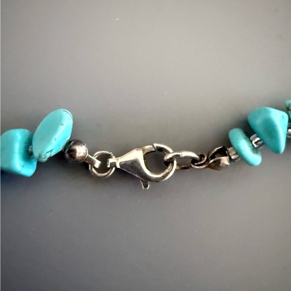 Southwestern Turquoise Nuggett and Sterling Silver Beaded Necklace 21 inches - Picture 5 of 5